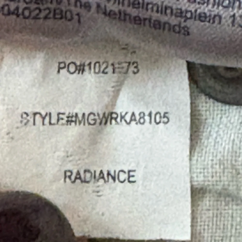 NYDJ Not Your Daughter's Jeans Cropped Straight Leg Jeans in Light Wash - Picture 13 of 13